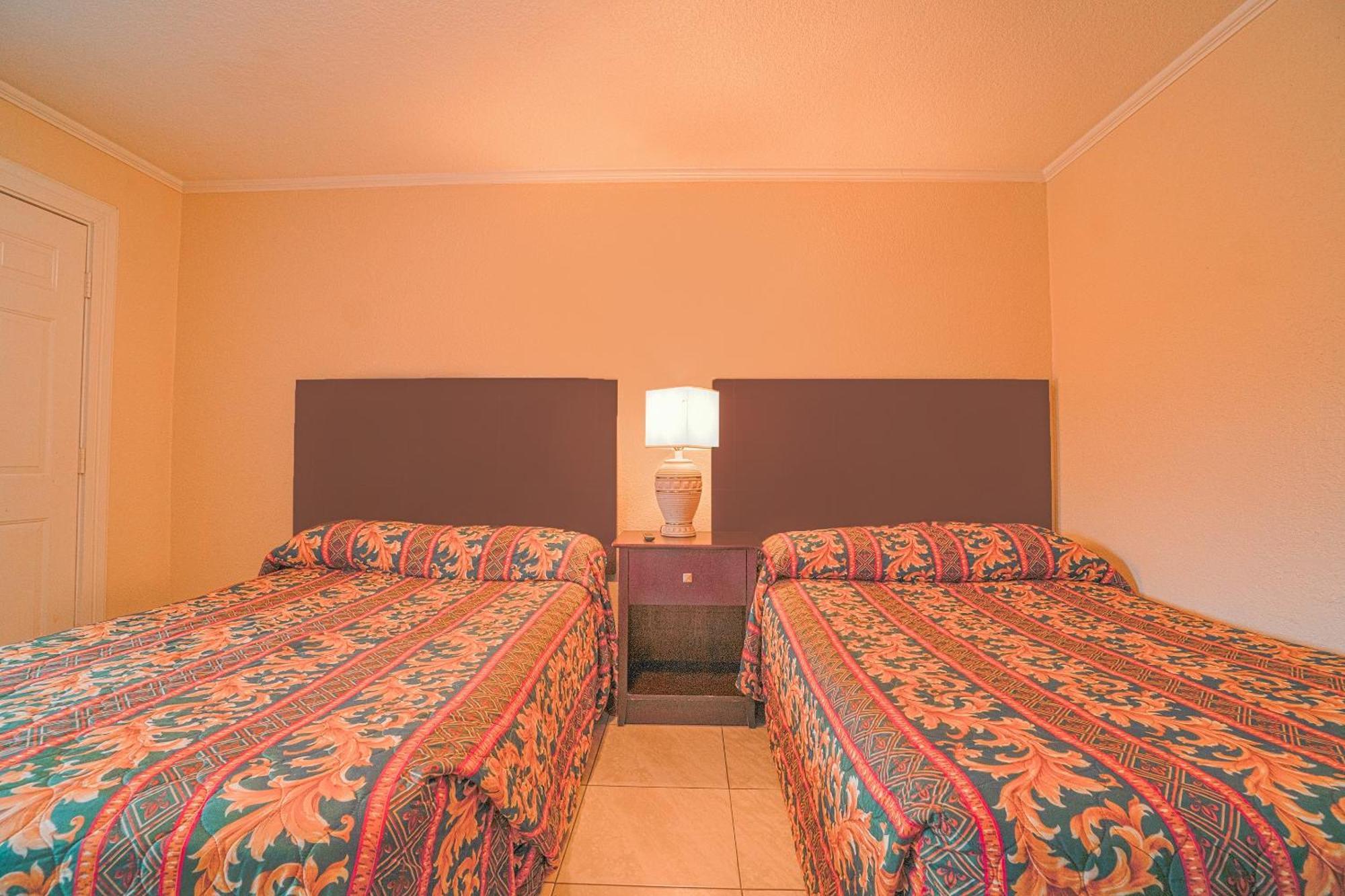 Texana By Oyo Hotel